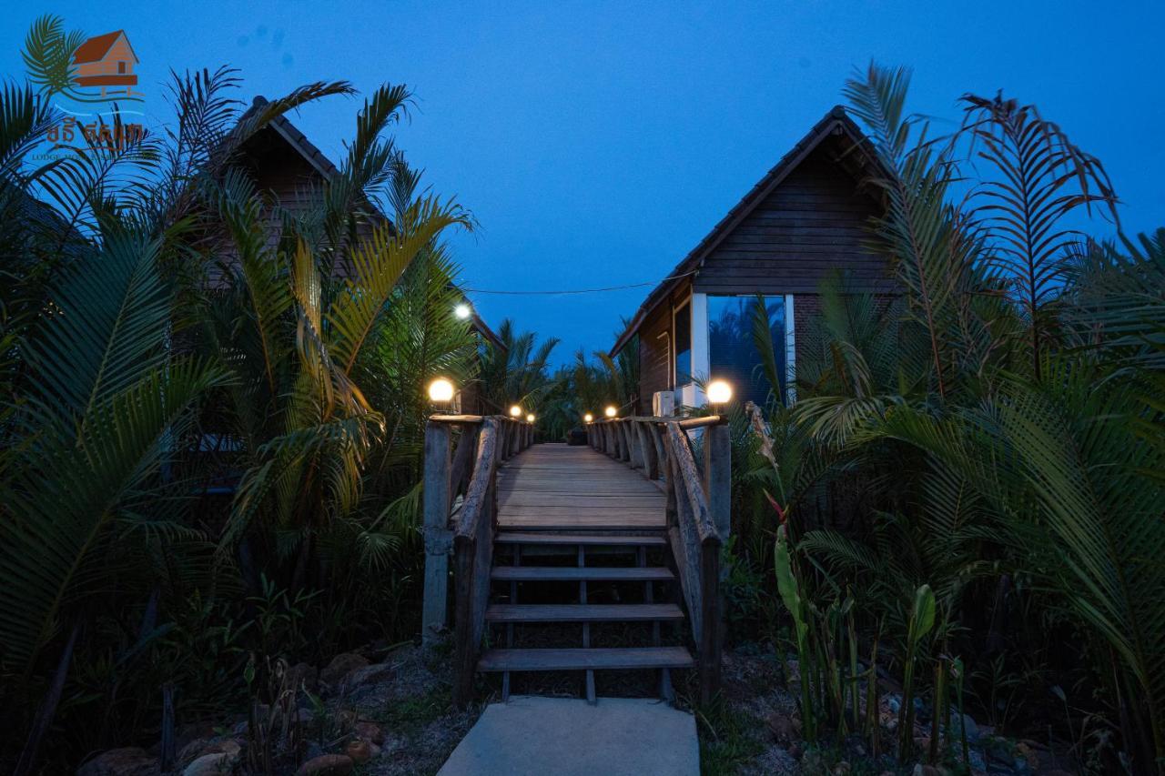 Lodge Moni Essara Kampot Buitenkant foto