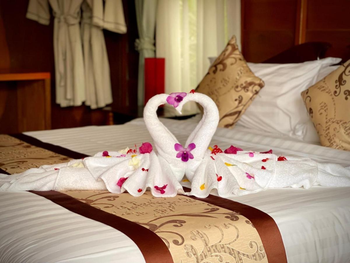 Lodge Moni Essara Kampot Buitenkant foto