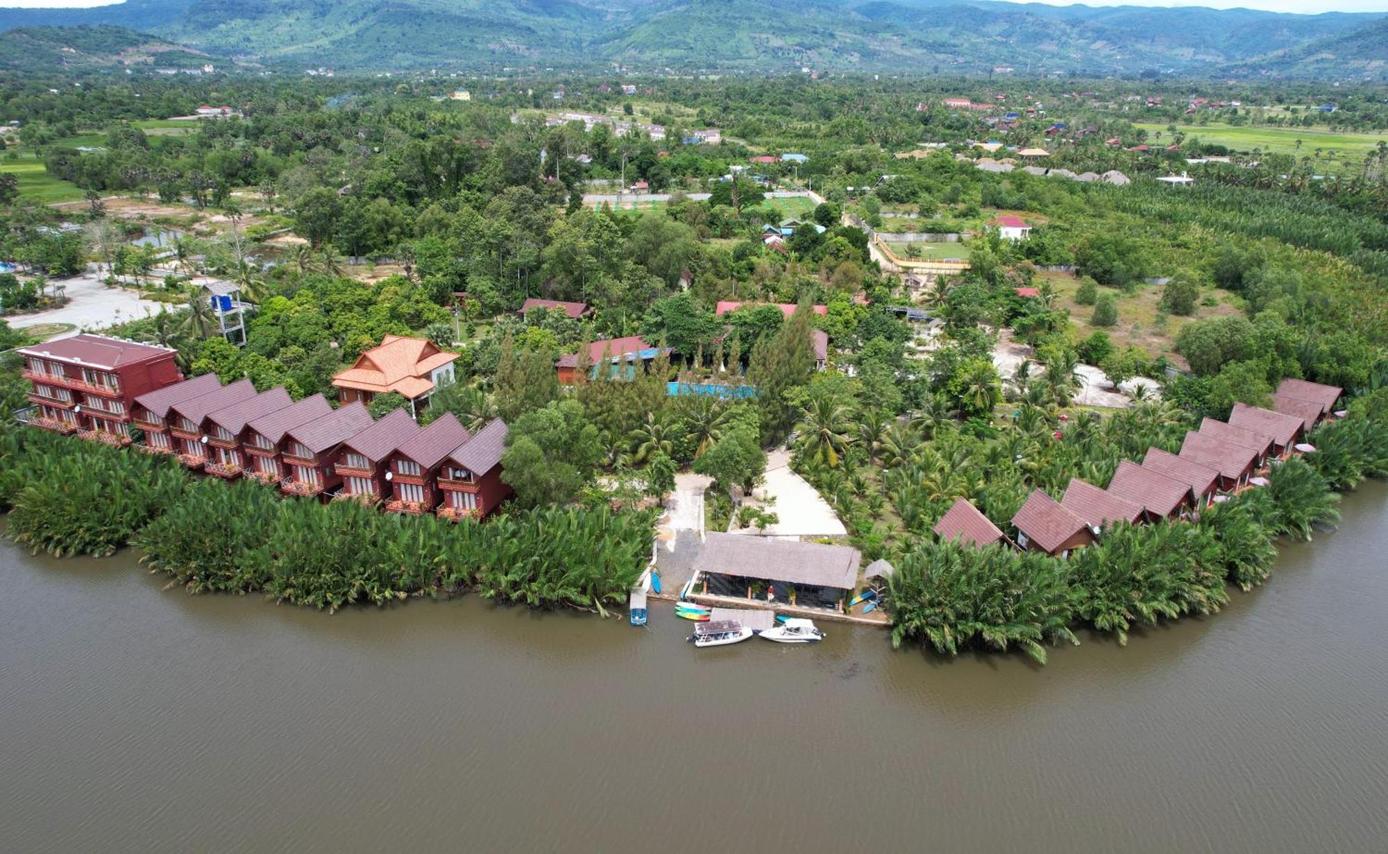 Lodge Moni Essara Kampot Buitenkant foto