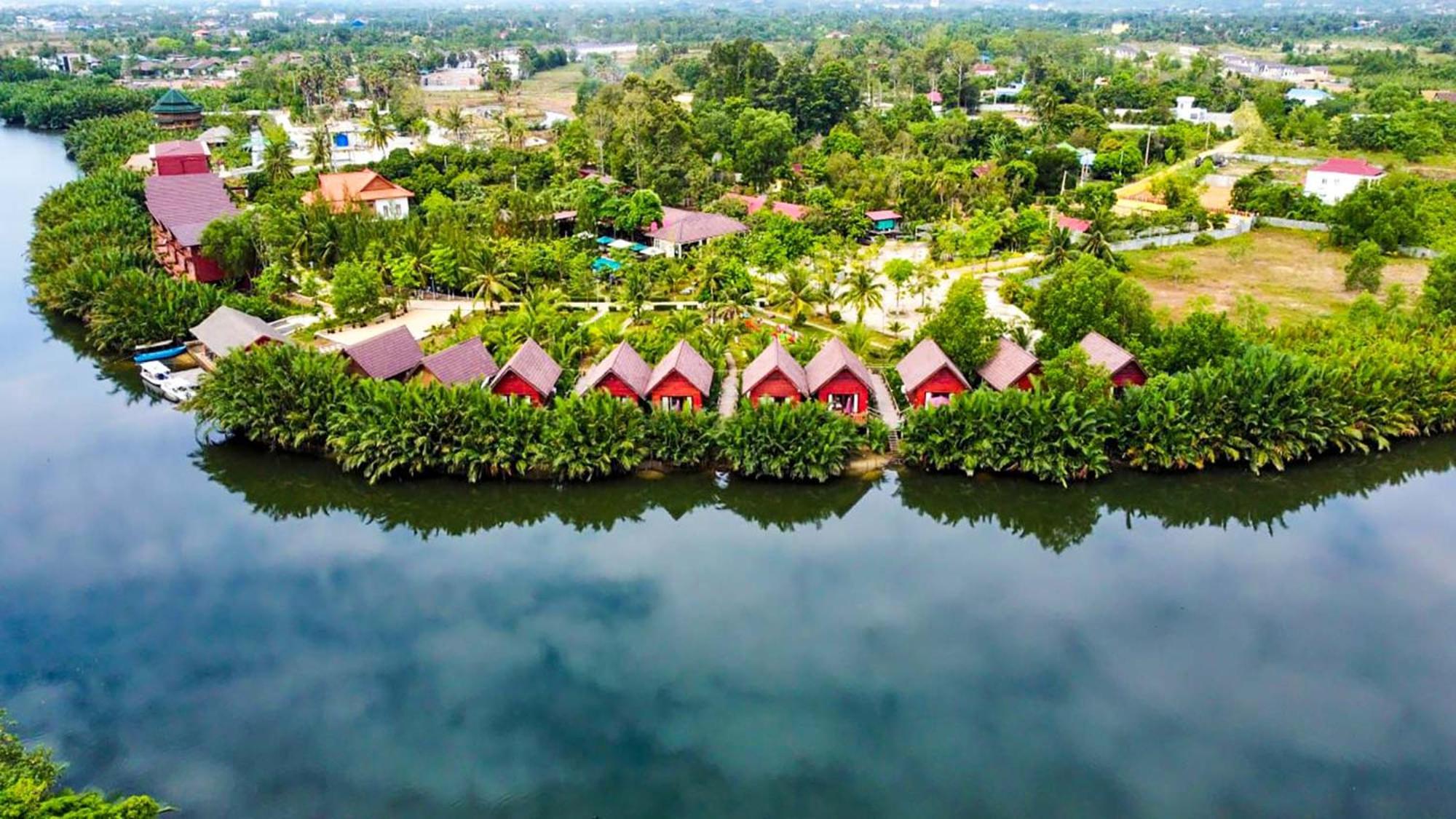 Lodge Moni Essara Kampot Buitenkant foto